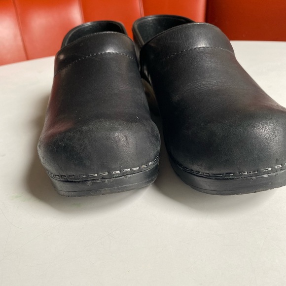 Clogs - Picture 4 of 11